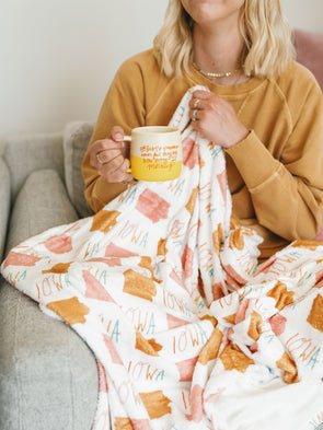 Iowa 50x60 Blanket + Bag Set