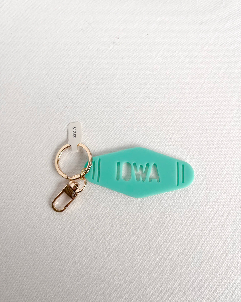 IOWA Motel Keychain – Doe A Deer